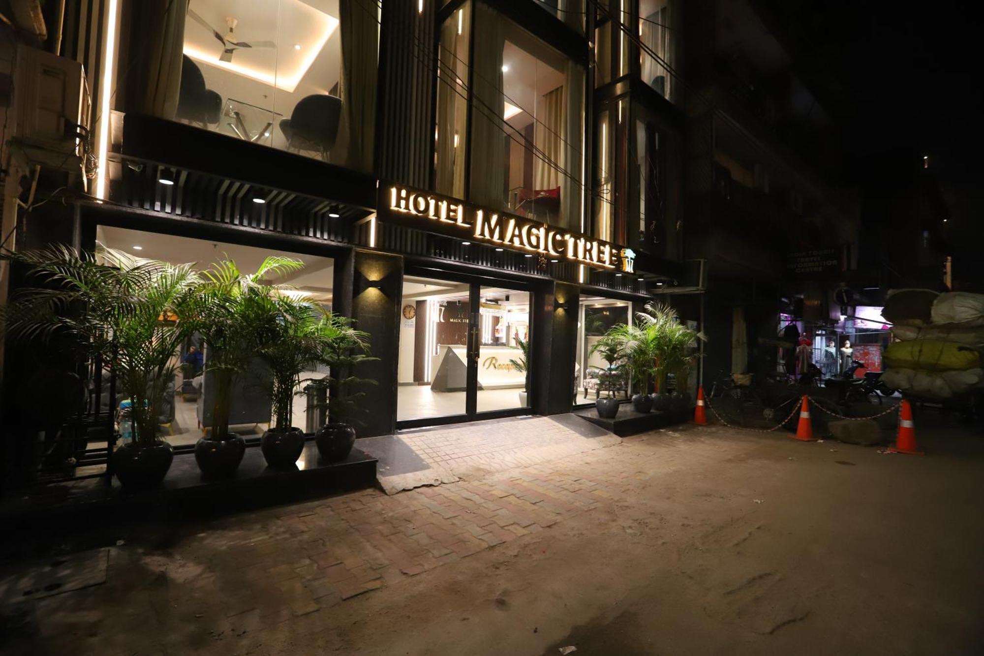 Hotel The Magic Tree - Paharganj Nové Dillí Exteriér fotografie