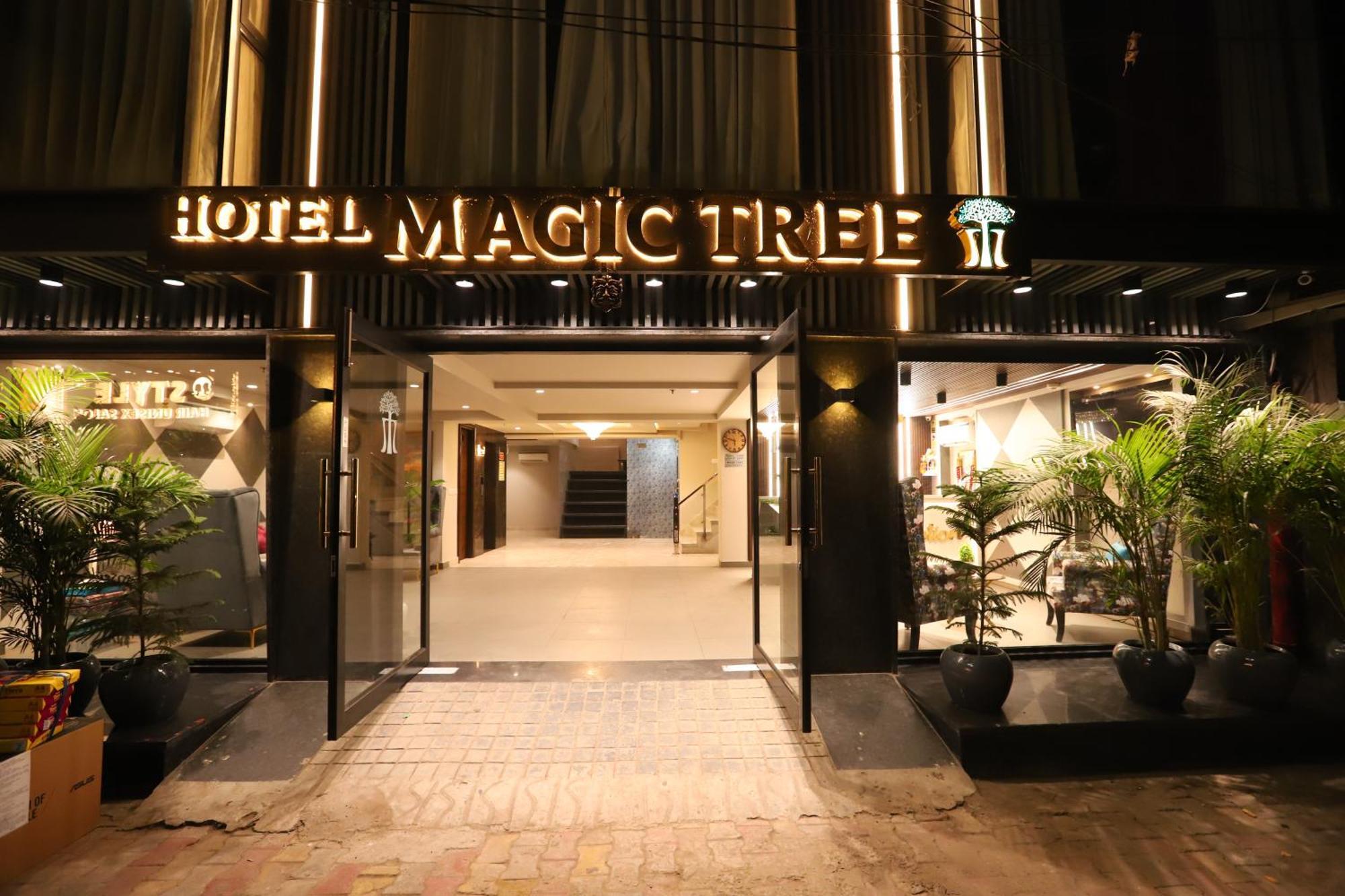 Hotel The Magic Tree - Paharganj Nové Dillí Exteriér fotografie